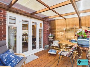 Decking Area - click for photo gallery